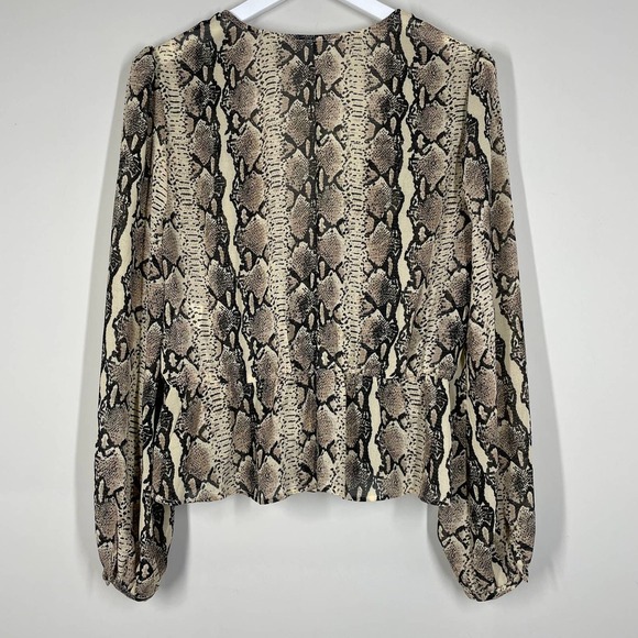 LPA Python Pinched Shoulder Deep V Plunge Top L - Picture 8 of 9